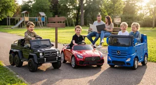 Trois Mercedes électriques pour enfant comparées dans un parc : G63 6×6 noir, AMG GT rouge et camion Actros bleu, avec enfants au volant, illustration du guide Quelle Mercedes électrique pour enfant
