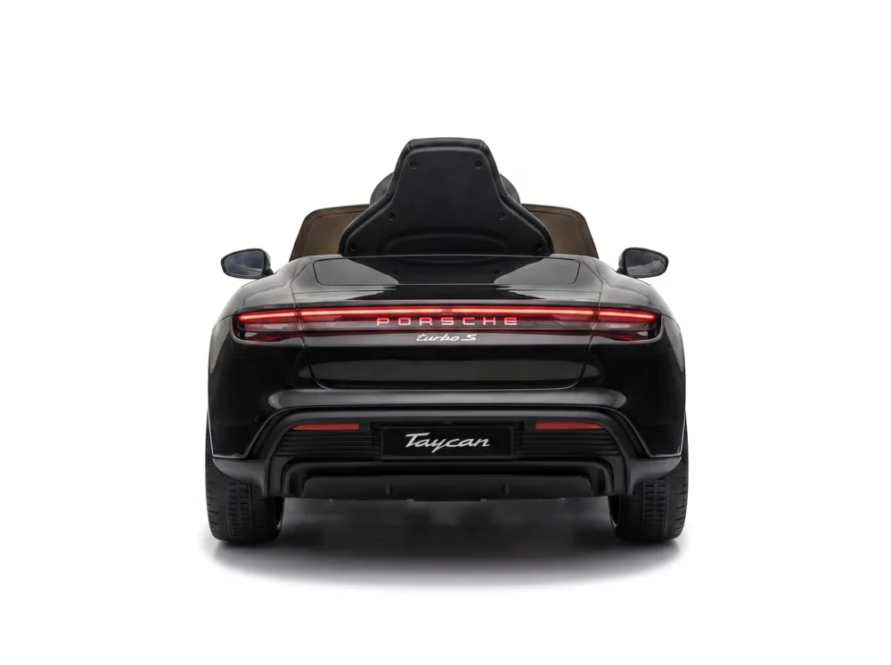 Porsche Taycan enfant, habitacle sièges baquet