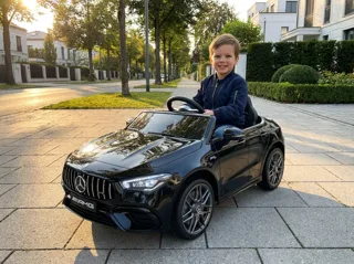 Voiture électrique enfant Mercedes CLA 45 noir métallisé 12V, phares et feux fonctionnels, pour enfant de 3-6 ans
