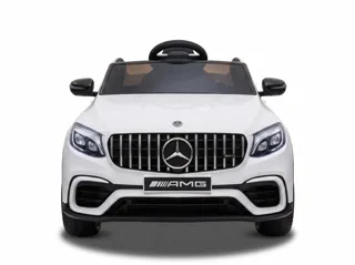 Mercedes GLC 63 AMG 12V blanc, face avant, calandre étoile et phares LED, fond blanc studio