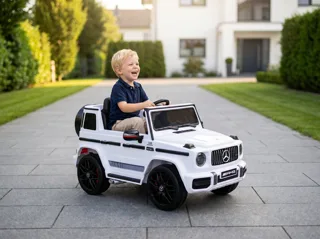 Voiture électrique enfant Mercedes G63 AMG blanc 12V, lecteur MP3 Bluetooth, ceinture de sécurité, pour enfant de 3-6 ans